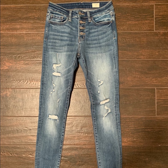 bridge by gly Denim - Super comfy distressed jeans